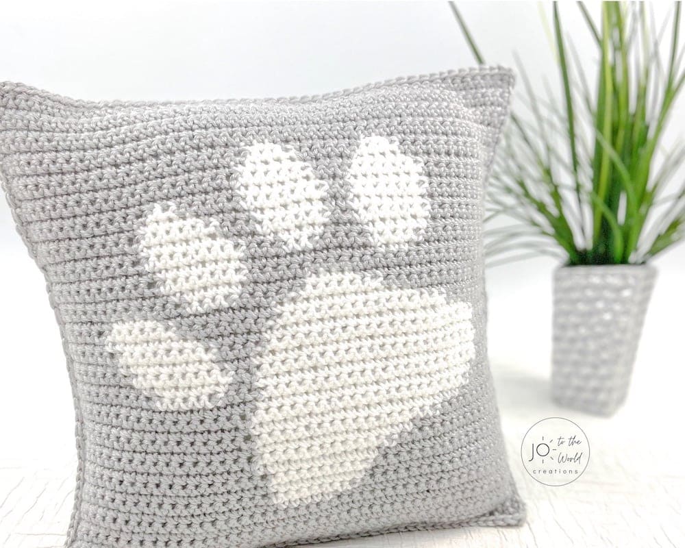 Free Paw Print Pillow Cover Crochet Pattern