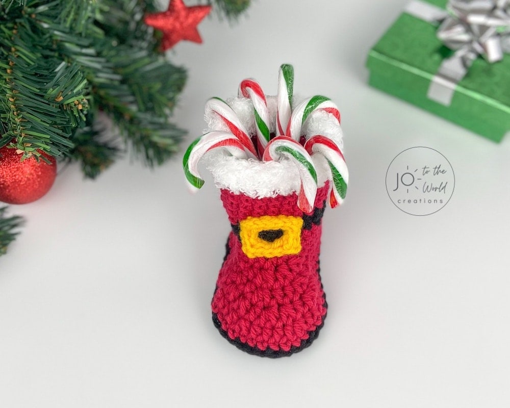 Santa Booties Crochet Pattern