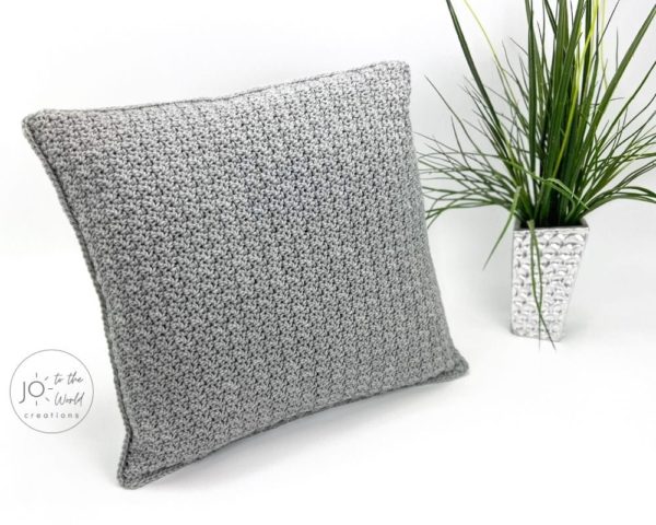 How to crochet a pillow