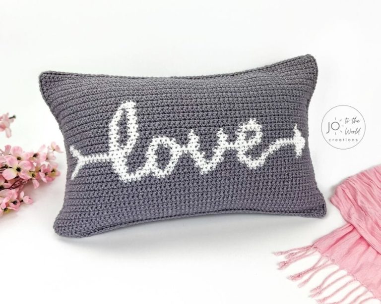 Love Pillow Cover – Free Crochet Pattern