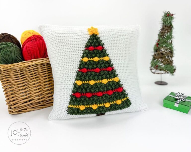 Crochet Christmas Tree Pillow – Free Pattern