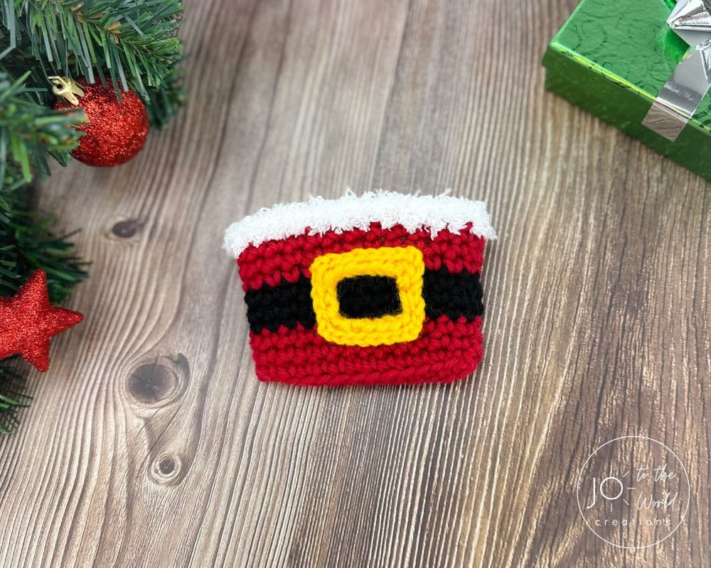 Crochet Gift Card Holder for Christmas