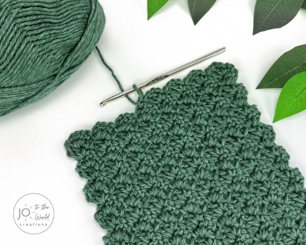 Classic Crochet Scarf Pattern
